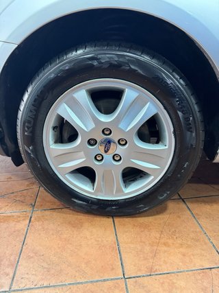 FORD MONDEO 2001