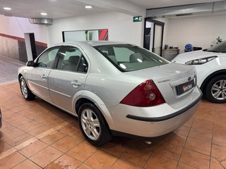 FORD MONDEO 2001