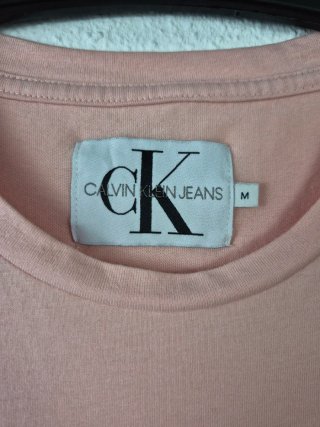 Camiseta Calvin Klein Jeans CK Logo Rosa M