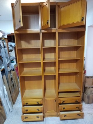 Mueble modular de madera