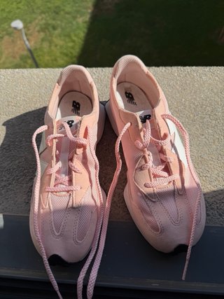 Zapatillas New Balance 327 Rosa y Blanco