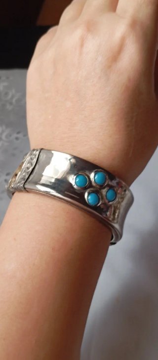 Pulsera Vintage Plateada cristalesTurquesas