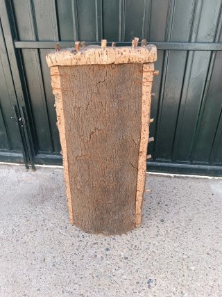 Colmenas de corcho artesanal