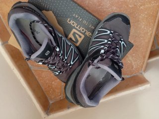Zapatillas Salomon Mujer Marrón/Gris