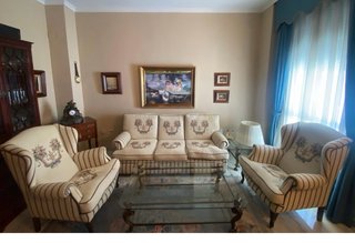 Conjunto de tresillo y 2 sillones clásicos