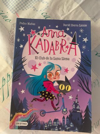 Lote dos libros Anna Kadabra