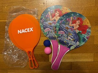 Juego de palas de playa NACEX y princesas