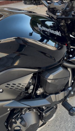 Kawasaki Z750 Negra