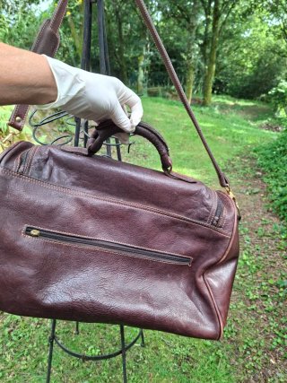 Bolso de viaje de cuero marrón