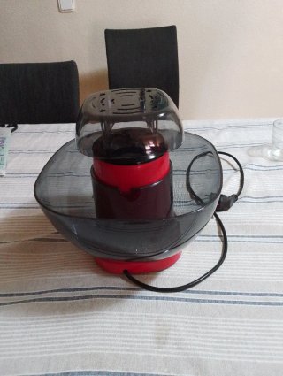 Máquina de Palomitas Roja y Negra