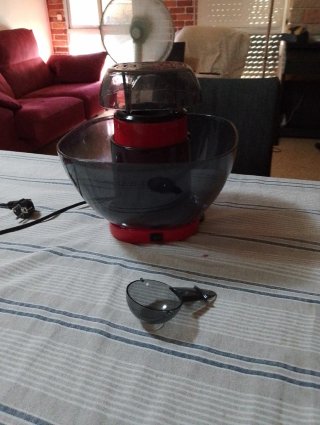 Máquina de Palomitas Roja y Negra