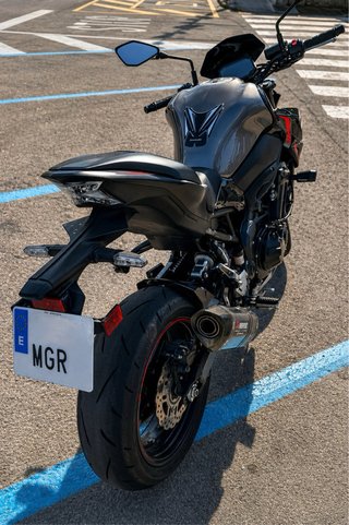 Kawasaki Z900 Negra/Gris Naked