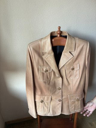 Chaqueta de piel beige