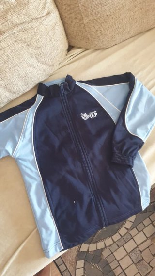 Uniforme escolar IEP Colegios