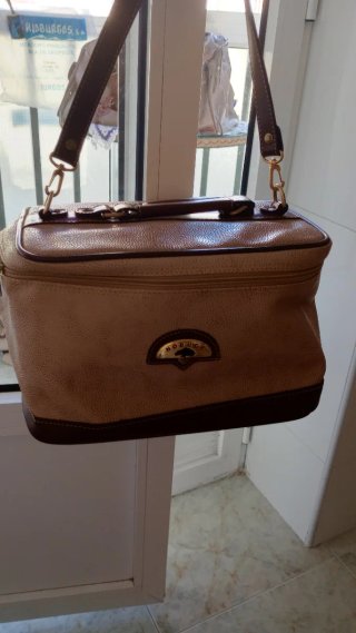 Neceser Nobuck Beige y Marrón