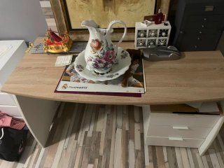 Escritorio con cajonera 135x60x75 cm