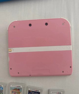 Nintendo 2DS Rosa con Funda y Juegos