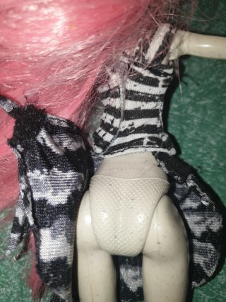 Muñeca Monster High Rochelle Goyle