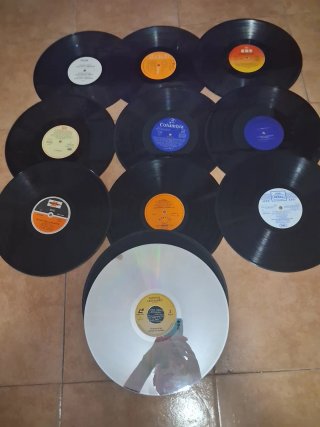 Lote 30 Vinilos LP Compilatorios