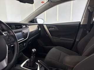 Toyota Auris 120D Business
