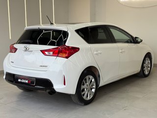 Toyota Auris 120D Business