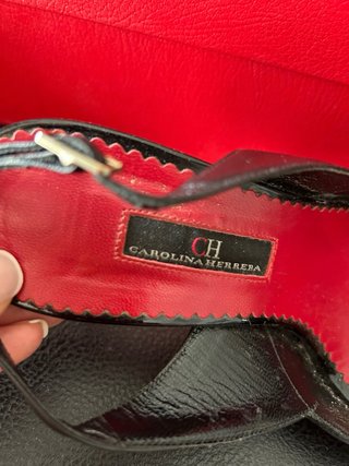 Zapatos Carolina Herrera Ante Negro Hebilla Dorada