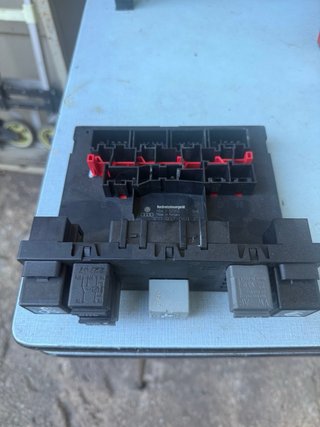 Centralita BCM VAG 30 Byte Highend 3c0 937 049 AJ
