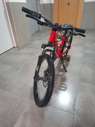 Bici infantil Rockrider Roja