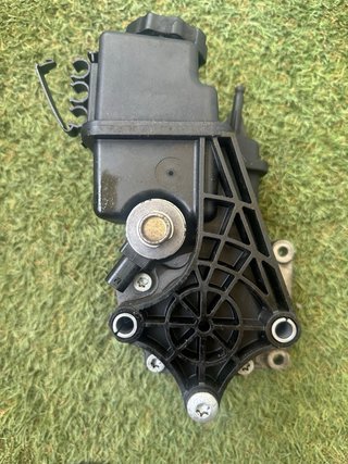 Bomba Dirección Mercedes C200 W204