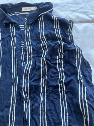 Camisa sin mangas Bershka rayas azul