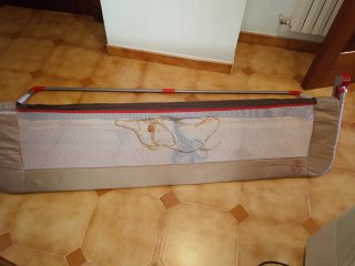 Barrera de seguridad para cama infantil