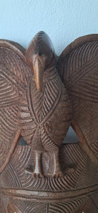 Máscara africana tallada a mano Namibia.