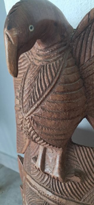 Máscara africana tallada a mano Namibia.