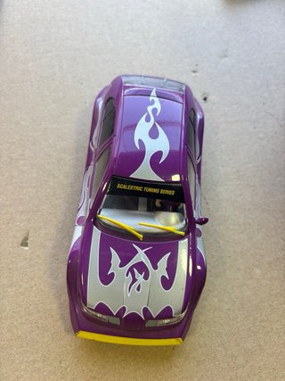 Coche Scalextric Tuning Series Morado