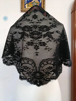 Mantilla Fallera Negra Encaje