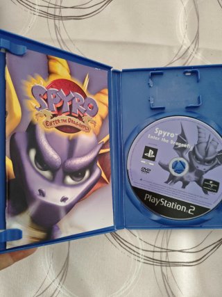 Spyro: Enter the Dragonfly PS2