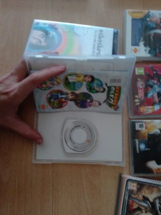 Cajas vacías juegos y juegos PSP