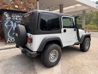 Jeep Wrangler TJ 2.5i