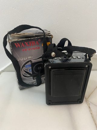 Radio portátil con reproductor MP3 (XB-911USB)