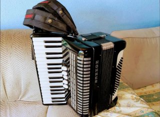 Acordeón Hohner Concerto III N 72 Bajos