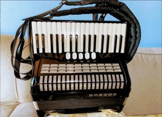 Acordeón Hohner Concerto III N 72 Bajos