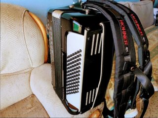 Acordeón Hohner Concerto III N 72 Bajos