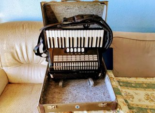 Acordeón Hohner Concerto III N 72 Bajos