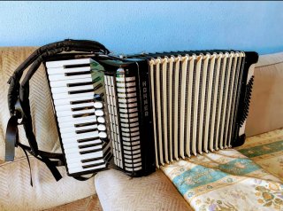 Acordeón Hohner Concerto III N 72 Bajos