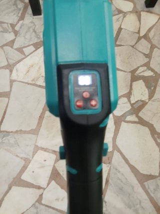 Scuotitore olive a batteria fibra carbonio