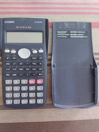Calculadora Casio fx-82MS S-V.P.A.M.