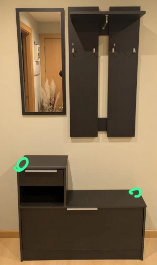Mueble de entrada con espejo y perchero
