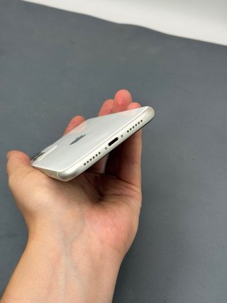 iPhone 11 Blanco 128GB - Batería 100%