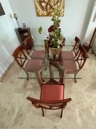 Mesa comedor cristal y 6 sillas madera