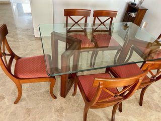 Mesa comedor cristal y 6 sillas madera